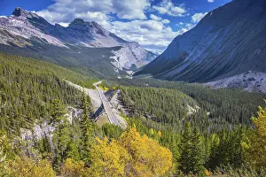 Scenic magnificent canyon on a sunny autumn day