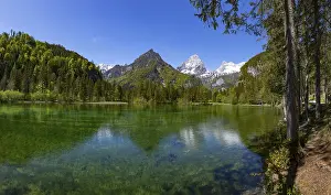 Category Mountain Landscapes Prints: Schiederweiher, in front of the mountains Grosser tidal creek and Spitzmauer