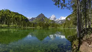 Category Mountain Landscapes Prints: Schiederweiher, in front of the mountains Grosser tidal creek and Spitzmauer