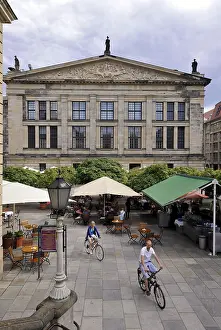 Schinkelbau Concert Hall, cafe