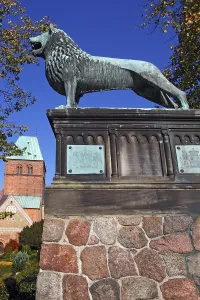 Sculpture of the Braunschweiger Loewe lion in front of the Ratzeburger Dom cathedral