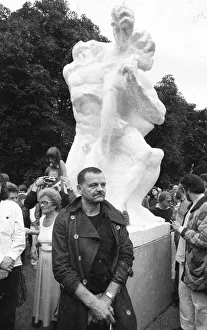 A sculpture Die Starke Linke in honour of Friedrich Engels by the Viennese sculptor Alfred Hrdlicka was unveiled in