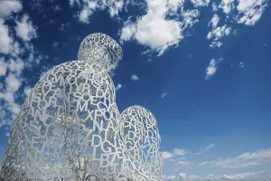 Sculpture made of letters, Le Nomade