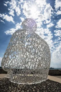 Sculpture made of letters, Le Nomade