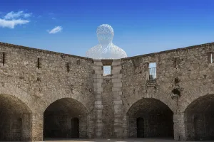 Sculpture made of letters, Le Nomade