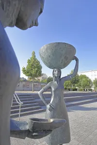 Sculpture Shoe Carrier by Martin Schoneich 2015