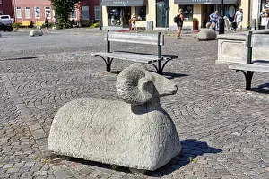 Sculpture made of stone, Gotland sheep as a barrier
