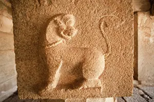 Sculpture of tiger on the pillar of achyutaraya temple