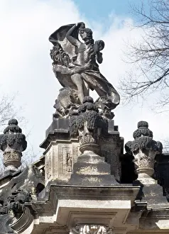 Sculptures in the Nymphenbad