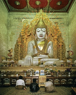 Seated Buddha statue, Kyauk Taw Gyi Pagoda
