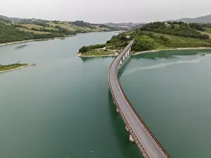 The serene beauty of Lake Castreccioni in Italy