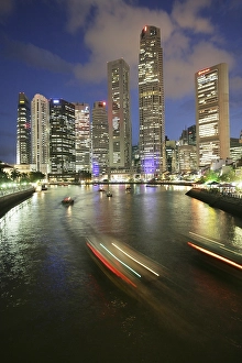 SGP, Singapore: City Skyline. Singapore River. |