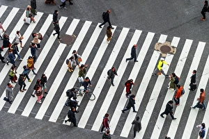 Shibuya crossing, crowds at intersection