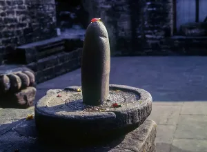 Shivalinga baijnath temple himachal pradesh india