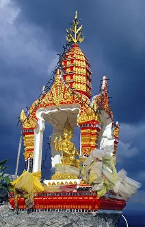 Shrine in Wat Tam Sua monastery