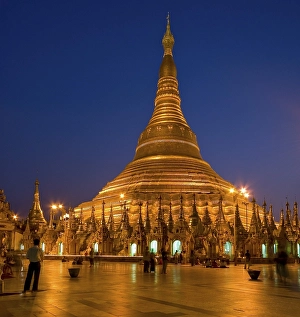 Shwedagon Pagoda, twilight in Yangon (Rangoon)