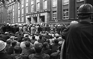With a siege and temporary occupation of the Hoesch AG headquarters on 11