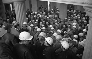 With a siege and temporary occupation of the Hoesch AG headquarters on 11