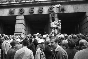 With a siege and temporary occupation of the Hoesch AG headquarters on 11
