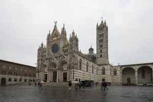 Siena Cathedral in the rain, Gothic architectural style