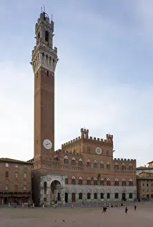 Siena, Piazza del Campo with Palazzo Pubblico