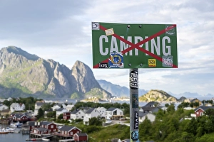 Category Scandinavia Prints: Sign Camping prohibited, near Reine
