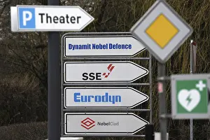 Category Historic EN Prints: Sign for the companies Dynamit Nobel Defence (DNN)
