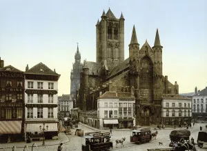 Sint-Niklaaskerk in the heart of the historic city centre