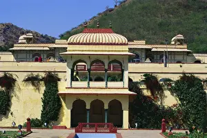 Sisodia Rani palace and garden
