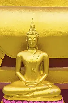 Sitting Buddha at Wat Phra Yai