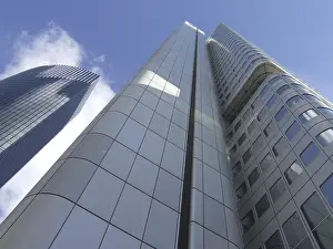 Skyscrapers, skyscrapers, silver tower