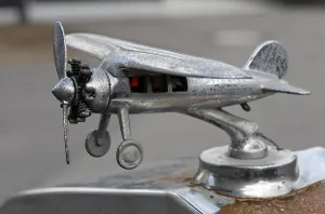 Small plane with a propeller and an air-cooled radial engine