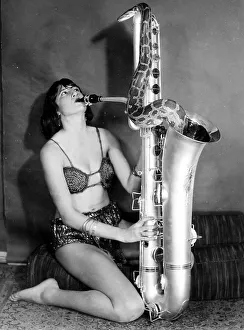 Snake comes from the saxophone ca