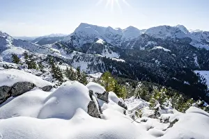 Snow-covered summit of the Jenner in autumn