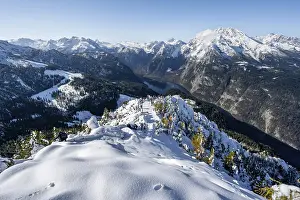 Snow-covered summit of the Jenner with viewing platform in autumn