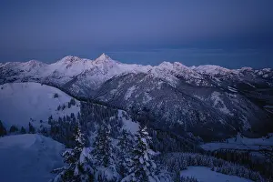 Category Mountain Landscapes Prints: Snow-covered windscape in the Alps at Neunerkoepfle in the Tannheimer Tal in Tyrol