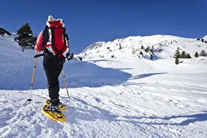 Snow shoe hiker during ascent to Martellerhuette