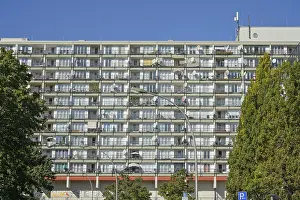 Framed Print : Social housing, Pallasseum residential building