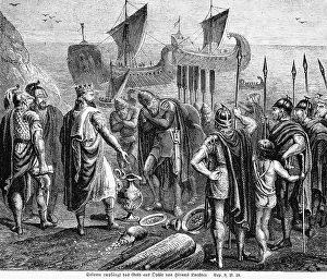 Solomon receives the gold from Ophir from Hiram's servants