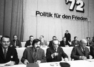 The SPD rally for the ratification of the East German treaties on 23 April 1972 in the Westfalenhalle in Dortmund