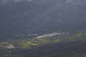 Spring in Crete, Fourfouras Mountain Village