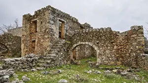 Spring in Crete, ruined houses