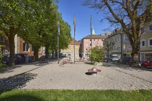 Square, general architecture, flagpoles