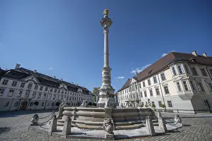 St Mary's Fountain with St Mary's Column