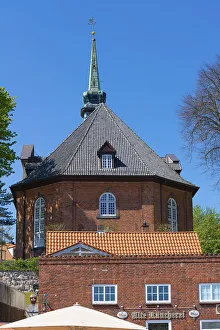 St. Nikolai Church, brick building