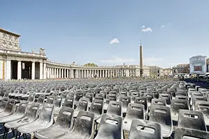 St Peter's Square, Vatican<br> St Peter's Square