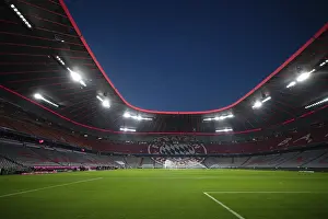 Category Historic EN Prints: Stadium, empty, interior, illuminated