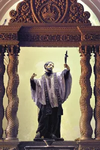 Statue in Basilica of Bom Jesus in seventeenth to eighteenth century