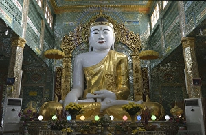 Statue of Buddha, Soon U Ponya Shin Paya Pagoda