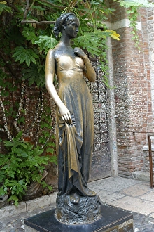 Statue of Juliet, Casa di Giulietta or Juliet's House